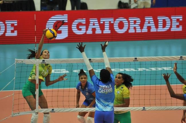 Arena Minas recebeu grande pblico na despedida da ex-oposta Sheilla