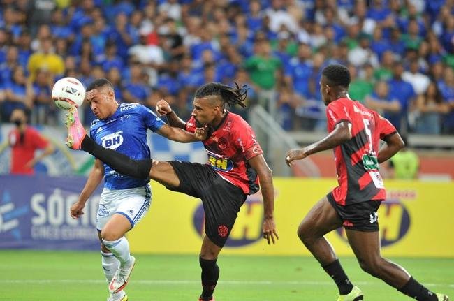 Fotos do jogo entre Cruzeiro e Pouso Alegre