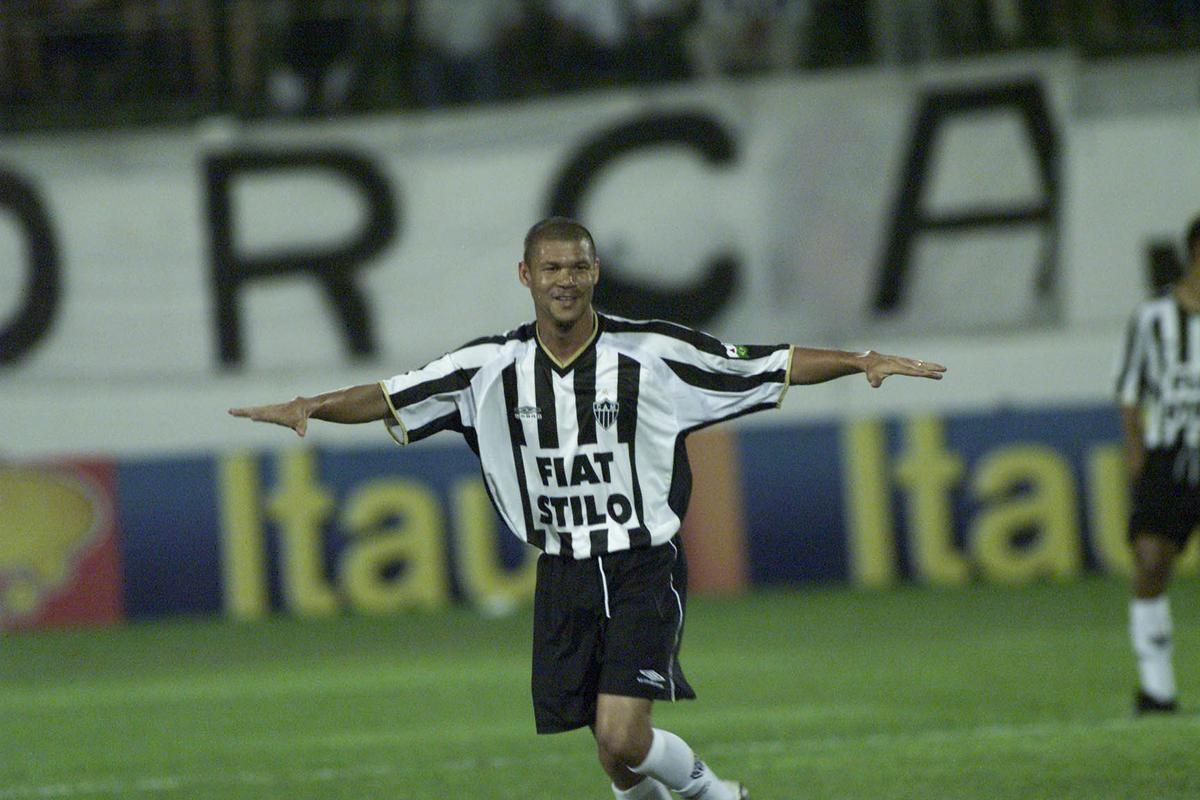 26 - Renaldo - 79 gols