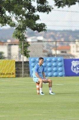 Mano Menezes montou Cruzeiro que deve encarar o Villa Nova no sbado e promoveu trs mudanas em relao ao ltimo jogo: Murilo entrou na vaga de Leo, Egdio no lugar de Marcelo Hermes e Robinho deu lugar a Ariel Cabral
