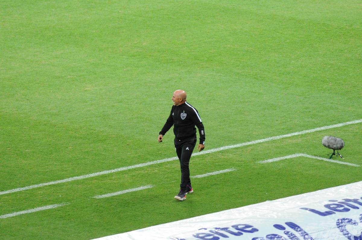 Fotos do primeiro jogo da deciso do Campeonato Mineiro, entre Atltico e Tombense, no Mineiro, em Belo Horizonte.