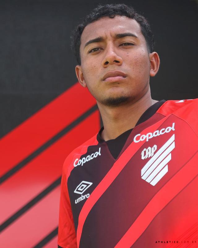 Bryan Garca, volante (Athletico-PR)