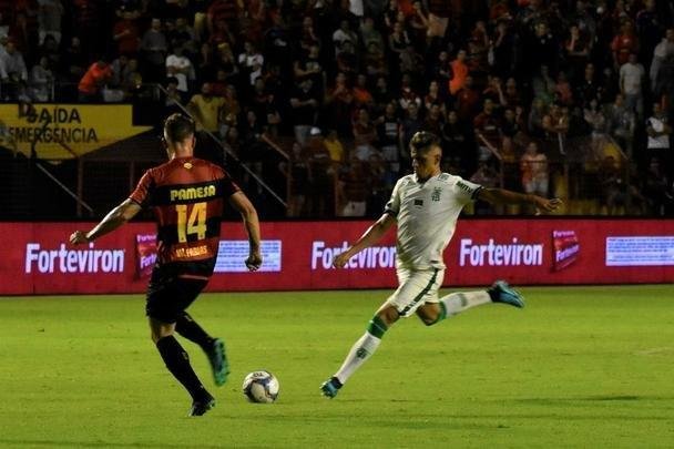 Fotos da vitria do Amrica sobre o Sport, por 2 a 0, na Ilha do Retiro, pela Srie B