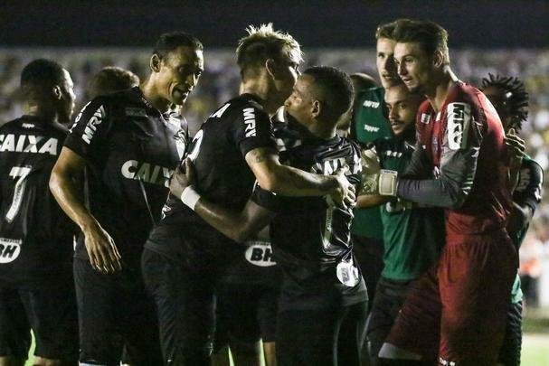 Botafogo-PB e Atlético se enfrentaram na noite desta quarta-feira, pela Copa do Brasil