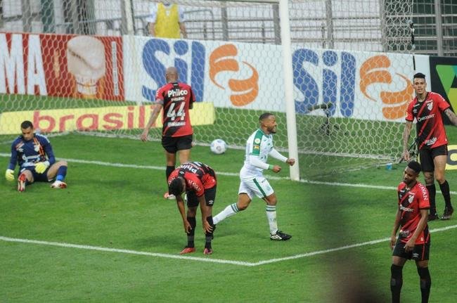 Amrica e Athletico-PR se enfrentaram no Independncia, pela 20 rodada da Srie A do Brasileiro