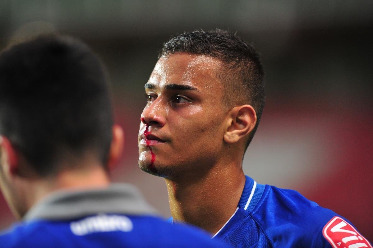 Aps por 2 a 2 no tempo normal, Cruzeiro derrotou Atltico por 4 a 2 nas penalidades e se sagrou campeo de torneio indito. Em 2018, clube celeste disputar a Copa Libertadores da categoria