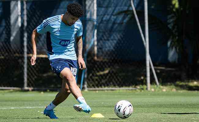 Filipe Machado iniciou transição para a preparação física no Cruzeiro