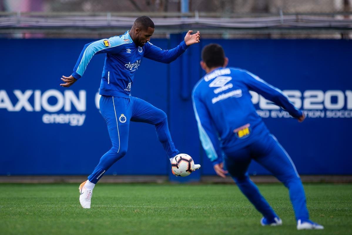 De olho em jogo contra o River Plate pela Copa Libertadores, Cruzeiro treinou na tarde desta segunda-feira no CT do Boca Juniors