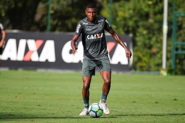 Fotos do último treino comandado por Thiago Larghi no Atlético