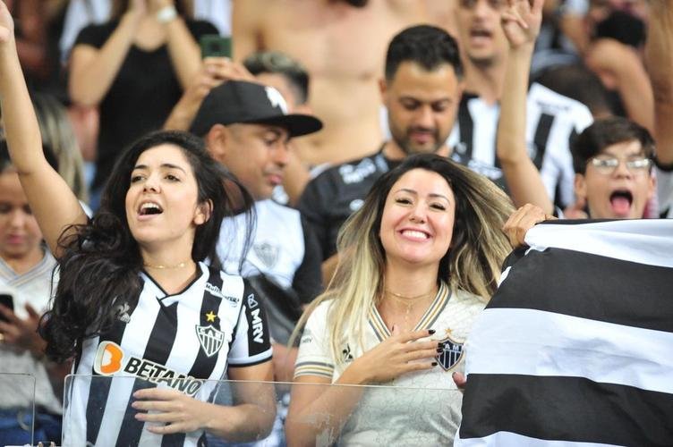 Torcida do Atltico lotou o Mineiro no jogo contra o Grmio e bateu recorde de pblico no Campeonato Brasileiro