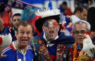 Imagens dos torcedores no jogo entre Frana e Austrlia, pelo Grupo D da Copa do Mundo