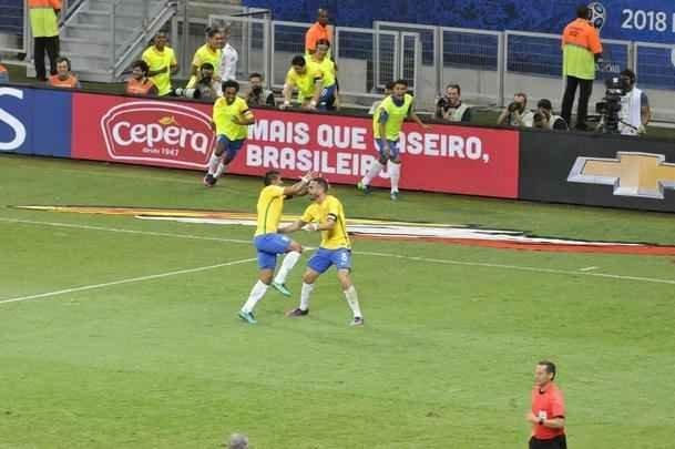 Paulinho marcou o terceiro do Brasil sobre a Argentina no Mineiro