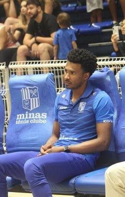 Mesmo sem contar Leandrinho, cestinha do NBB, o Minas venceu o Braslia em Belo Horizonte