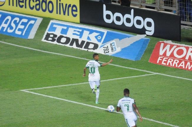 Ademir, de pnalti, sacramentou a virada do Amrica sobre o Palmeiras no Independncia