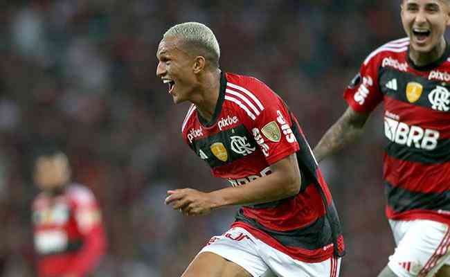 Wesley marcou o primeiro gol pelo Flamengo
