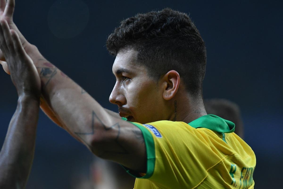 Fotos da vitria do Brasil sobre a Argentina, por 2 a 0, no Mineiro, pela semifinal da Copa Amrica; Gabriel Jesus e Firmino marcaram os gols da seleo em BH