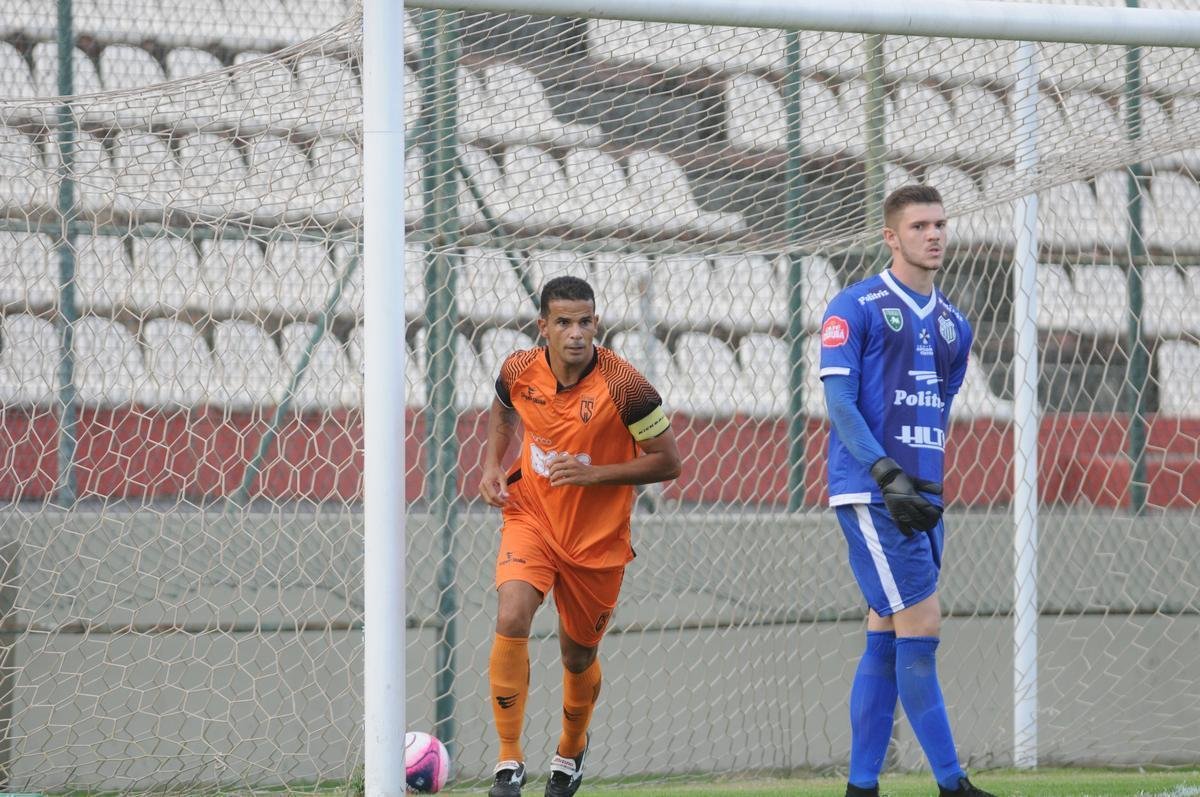 Coimbra venceu o Uberlndia por 1 a 0 e conquistou o trofu do Mdulo II do Campeonato Mineiro