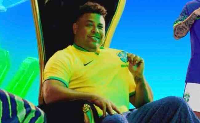 Ronaldo participou do vdeo de lanamento do novo uniforme do Brasil