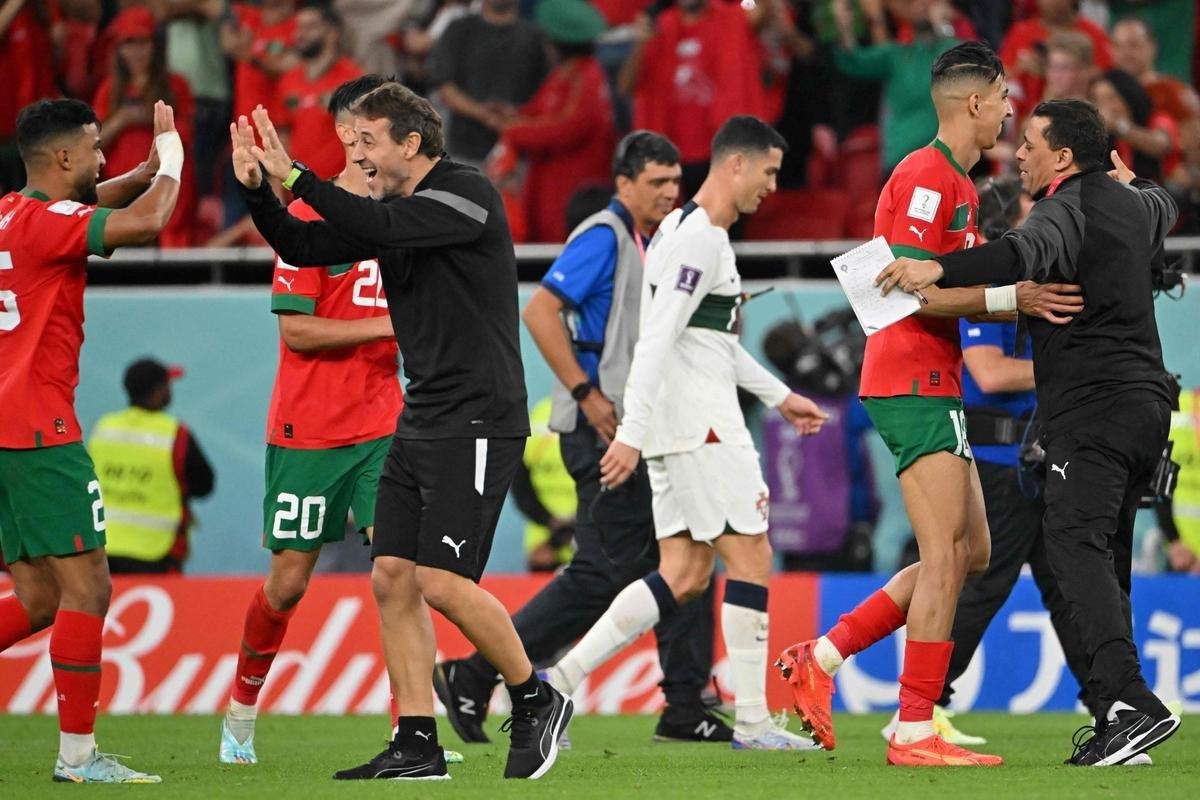 Cristiano Ronaldo chora aps eliminao de Portugal na Copa do Mundo diante de Marrocos