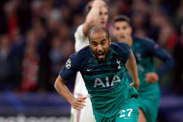 Lucas marcou trs vezes contra o Ajax e conduziu o Tottenham  final da Liga dos Campees