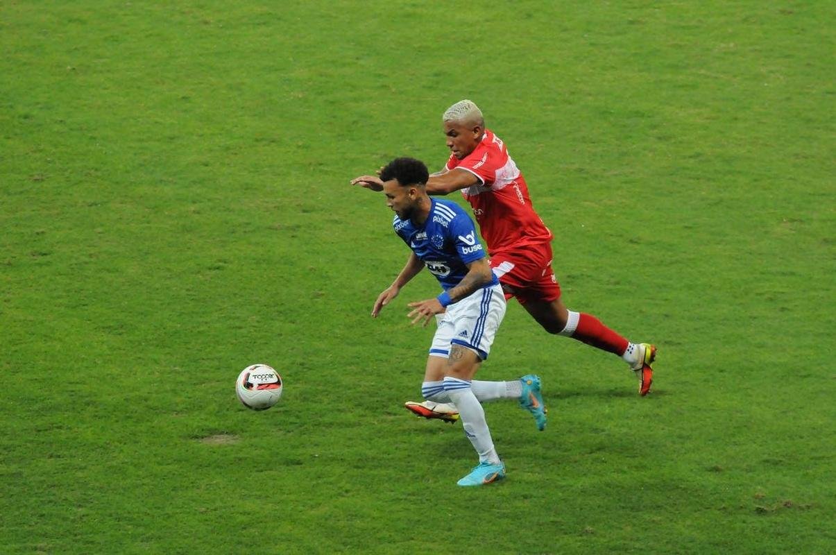 Fotos do jogo entre Cruzeiro e CRB, no Mineiro, em Belo Horizonte, pela 11 rodada da Srie B do Brasileiro