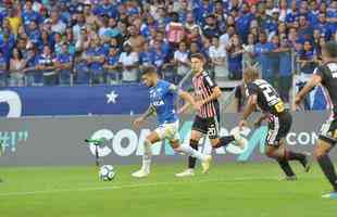 Fotos do jogo entre Cruzeiro e So Paulo