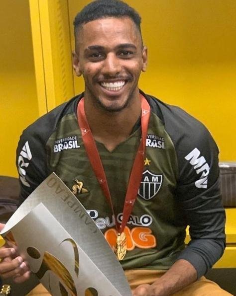 Flvio Moreira - O jovem goleiro foi revelado pelo Atltico, rodou pelo futebol portugus e pelo Cuiab antes de voltar ao Galo. O goleiro de 19 anos fez parte da campanha do ttulo mineiro de 2019. A primeira passagem pelo clube foi entre 2015 e 2018.