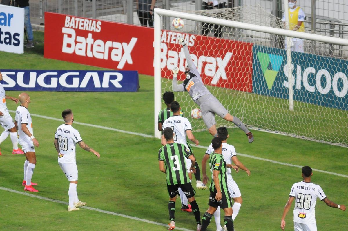 Fotos do clssico entre Amrica e Atltico, no Independncia, em Belo Horizonte, pela 10 rodada do Campeonato Mineiro. Jogo marcou o retorno dos dois rivais ao futebol em plena pandemia do novo coronavrus (Juarez Rodrigues/EM/DAPress)