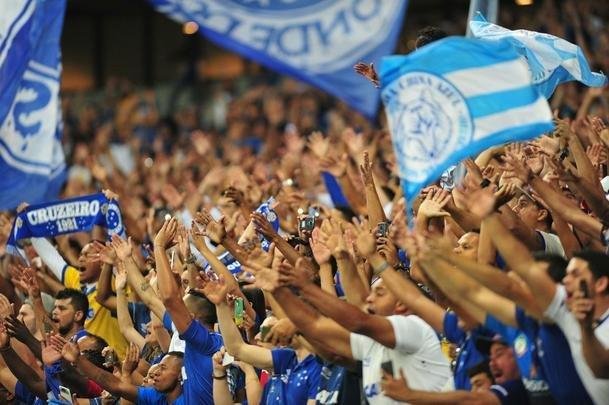 Torcida do Cruzeiro lotou Mineiro na partida de volta das quartas de final da Copa do Brasil
