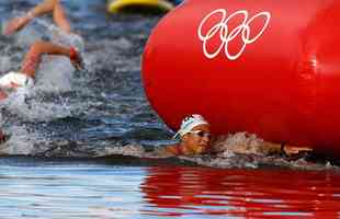 Ana Marcela Cunha fatura o ouro na prova de 10km da maratona aqutica em Tquio 