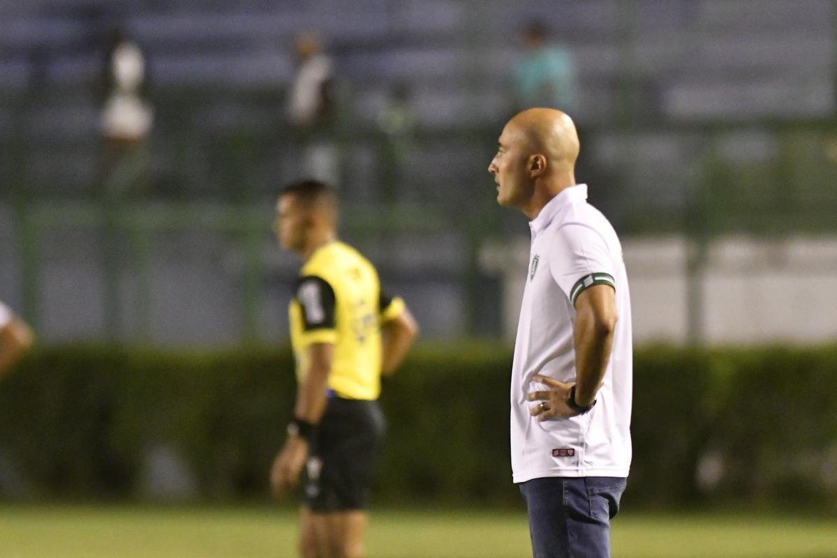 Amrica e Tupynambs se enfrentaram pela 3 rodada do Campeonato Mineiro