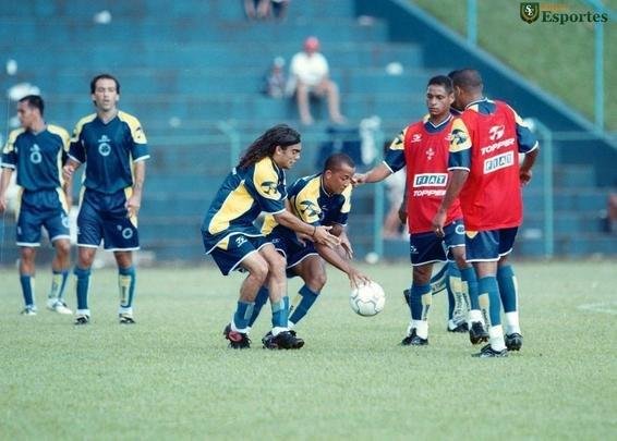 Imagens da Toca da Raposa I em 2000, ano da chegada do técnico Luiz Felipe Scolari