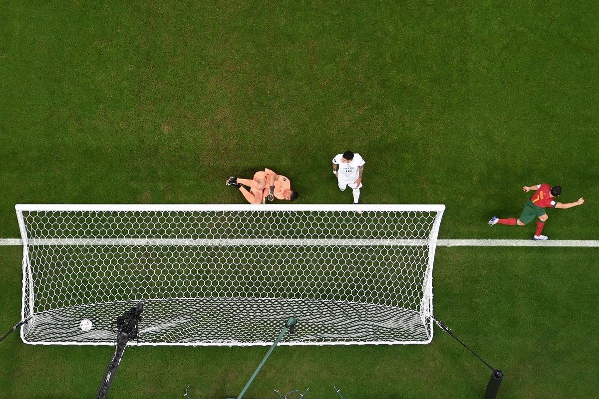 Duelo pela 2 rodada do Grupo H da Copa do Mundo acontece no Estdio Icnico de Lusail, em Lusail, no Catar