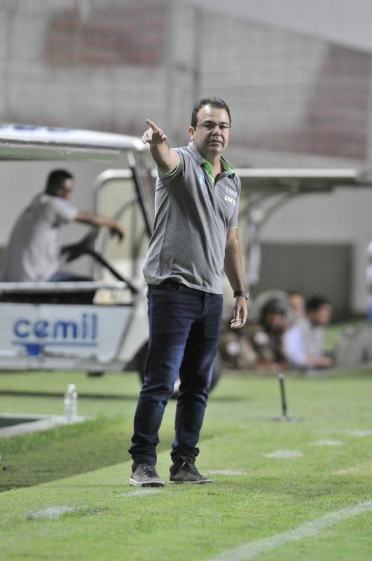 Amrica e Patrocinense se enfrentaram, no Independncia, pela primeira rodada do Campeonato Mineiro