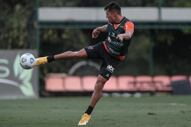 Após a eliminação na Libertadores diante do Palmeiras, jogadores do Atlético se reapresentaram na Cidade do Galo e realizaram treinamento visando o duelo contra o Internacional, pelo Campeonato Brasileiro