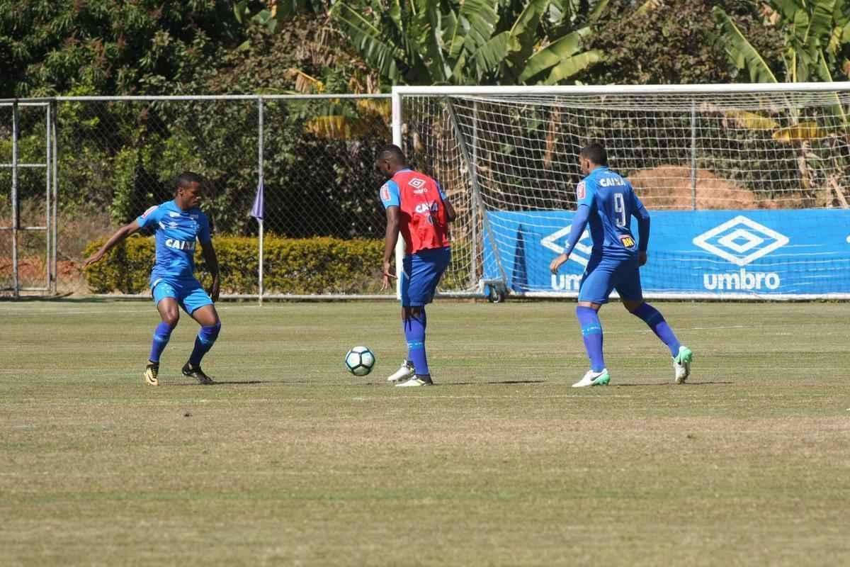 Imagens do treino do Cruzeiro nesta tera-feira (11 de julho) na Toca da Raposa II