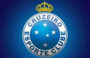 A coroa no smbolo do Cruzeiro foi colocada em homenagem  conquista da Trplice Coroa em 2003 (Campeonato Mineiro, Copa do Brasil e Campeonato Brasileiro).