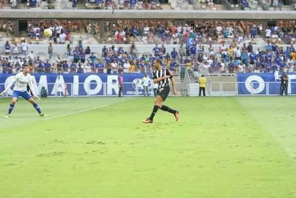 Imagens do segundo tempo do clssico entre Cruzeiro e Atltico, no Mineiro