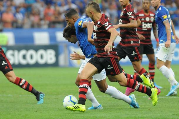 Cruzeiro e Flamengo se enfrentaram pela 20 rodada do Campeonato Brasileiro