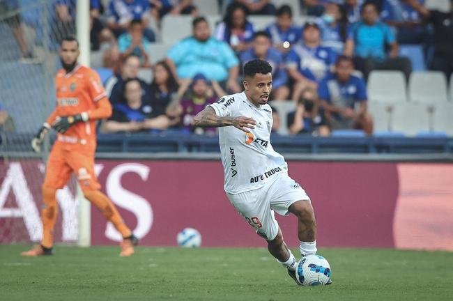Fotos do jogo de ida das oitavas de final da Copa Libertadores, entre Emelec e Atltico, no estdio George Capwell, em Guayaquil, no Equador