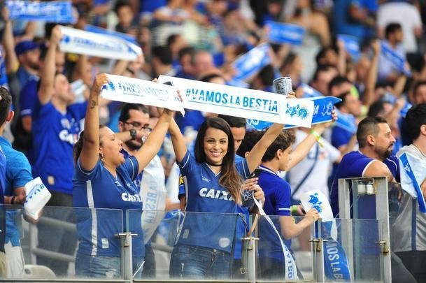 Torcida do Cruzeiro lotou o Mineiro na partida contra o Boca Juniors pela Libertadores