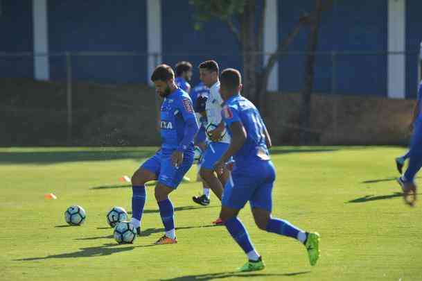 Imagens do treino do Cruzeiro na ltima atividade em Belo Horizonte antes da viagem ao Rio de Janeiro, para a final da Copa do Brasil contra o Flamengo, quinta-feira (7), no Maracan