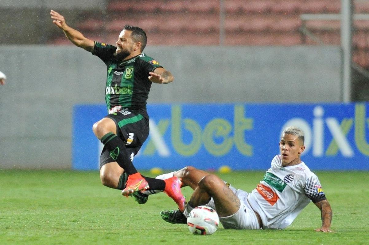 Fotos de Amrica x Athletic, no Independncia, pelo Campeonato Mineiro