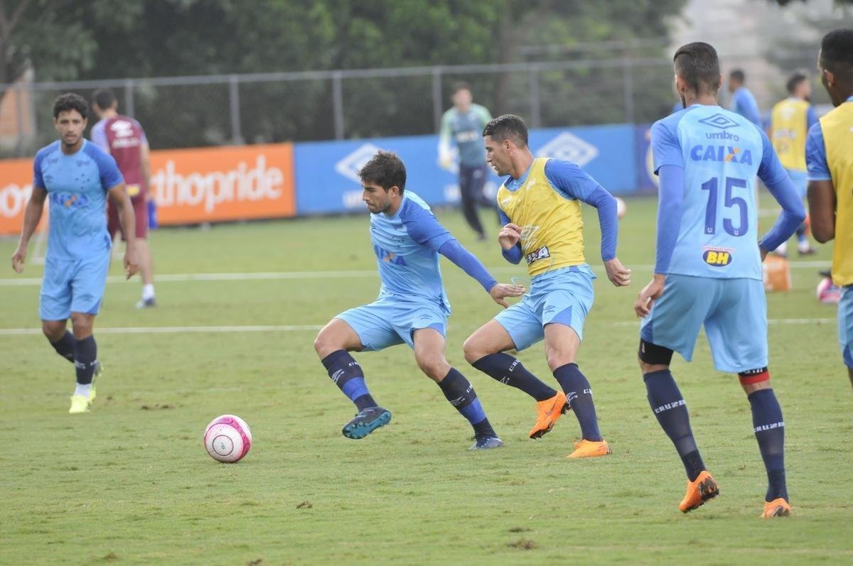 Imagens do treino do Cruzeiro nesta quarta-feira (14), antes do duelo contra o Patrocinense