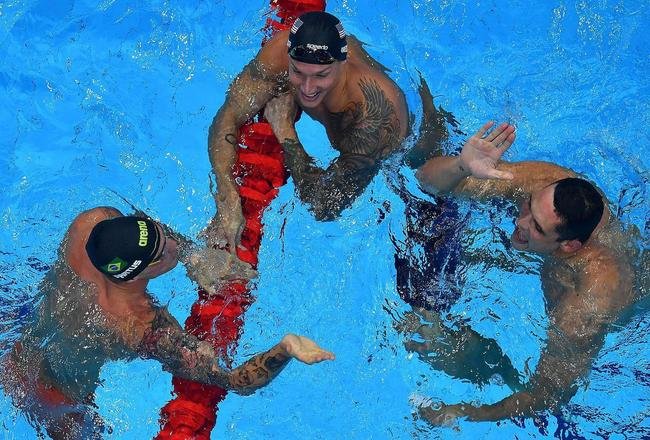 Bruno Fratus, do Minas, percorreu os 50m da piscina do Tokyo Aquatics Centre em 21s57 e levou o bronze