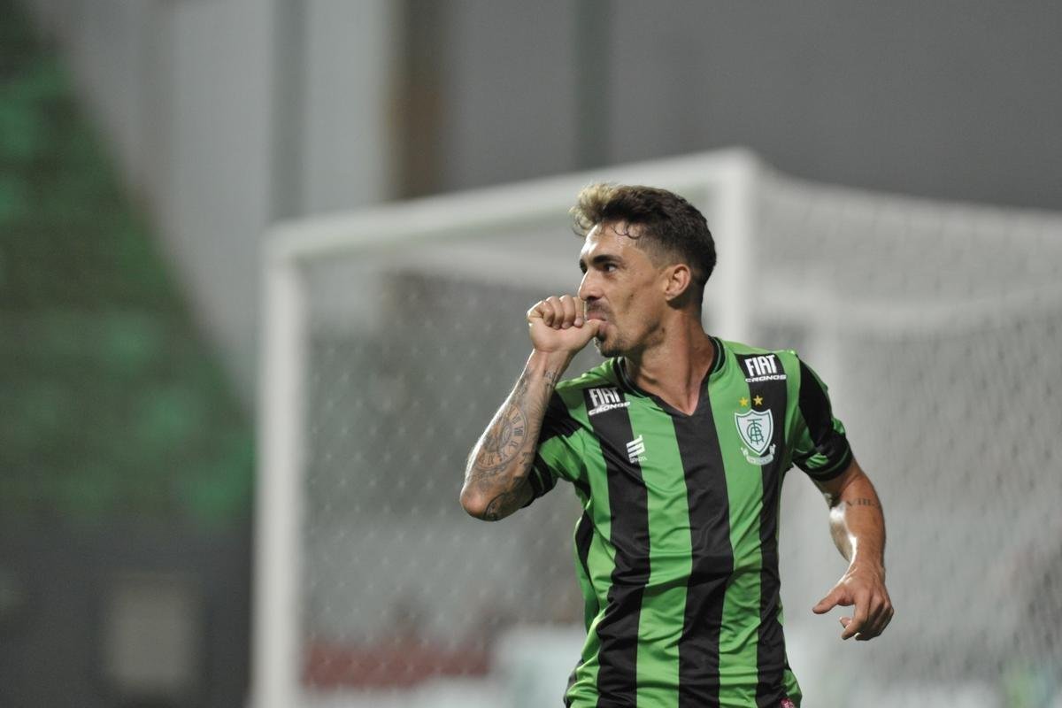 Fotos da partida entre Amrica e URT, no Independncia, pela sexta rodada do Campeonato Mineiro