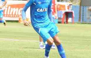 Imagens do treino do Cruzeiro desta sexta-feira (27/10), na Toca da Raposa II (fotos: Paulo Filgueiras/EM D.A Press)
