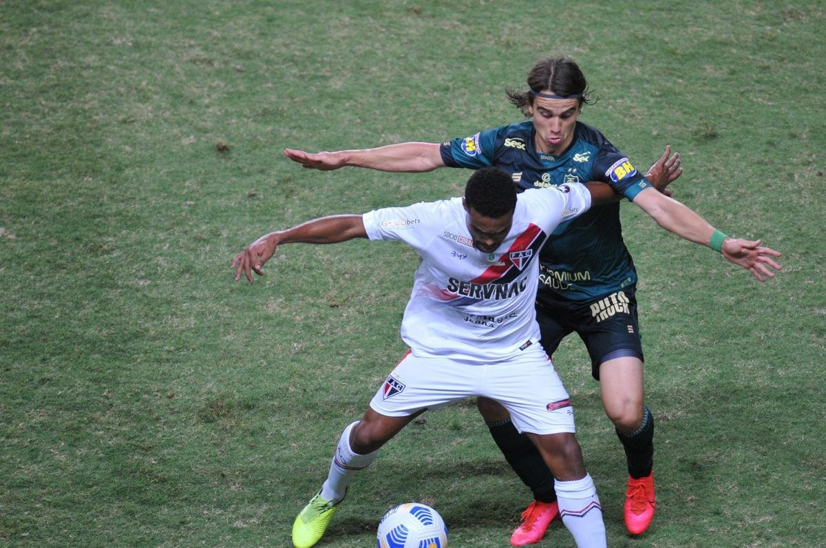 Amrica e Ferrovirio-CE se enfrentaram nesta quarta-feira (14), em partida vlida pela segunda fase da Copa do Brasil. O confronto foi realizado no Estdio Independncia, em Belo Horizonte.