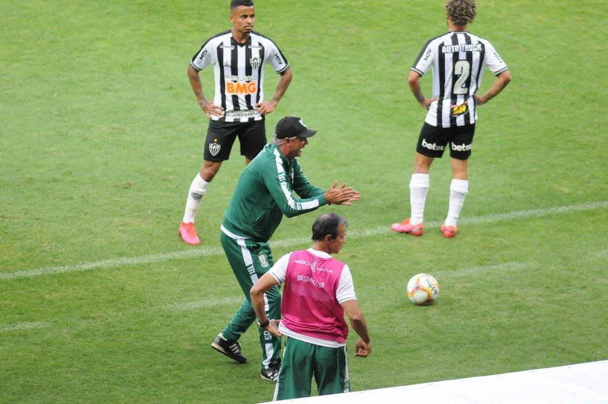Amrica reagiu no segundo tempo e diminuiu com gol de Ademir