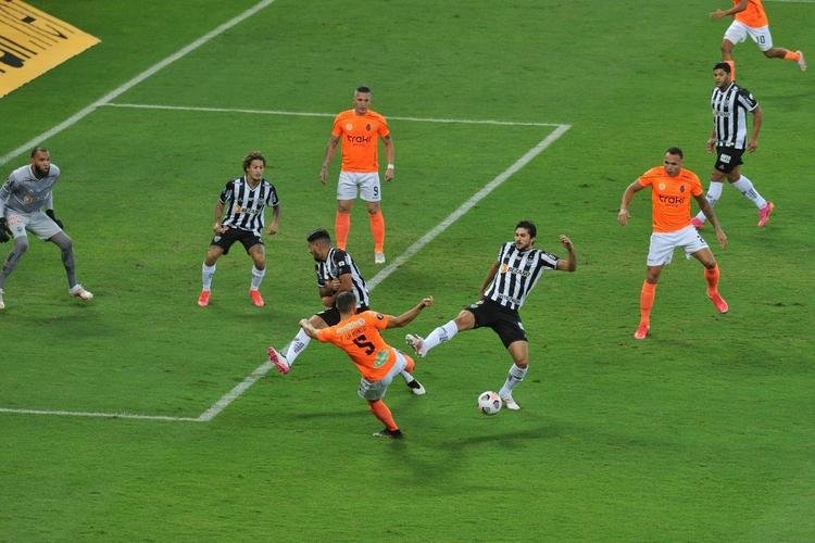 Fotos do jogo entre Atltico e La Guaira, da Venezuela, no Mineiro, em Belo Horizonte, pela ltima rodada do Grupo H da Copa Libertadores